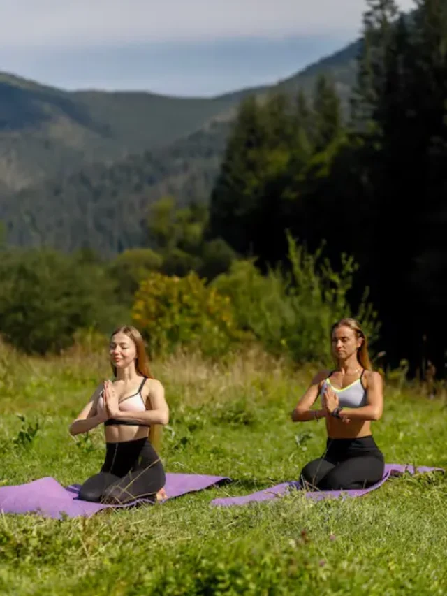 fitness-women-triangle-pose-while-practising-yoga-park-women-doing-fitness-workout-park-yoga-stretching_222877-6141